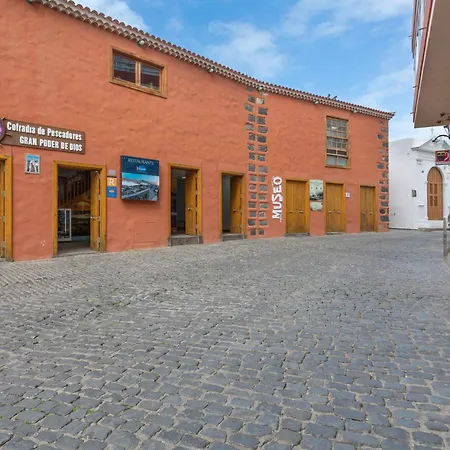 Un Guino Al Mar Apartament *