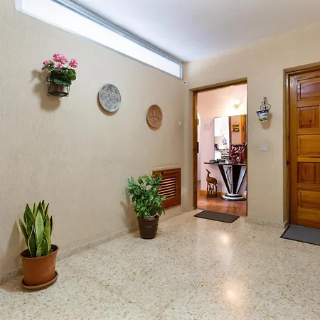 Un Guino Al Mar Apartament