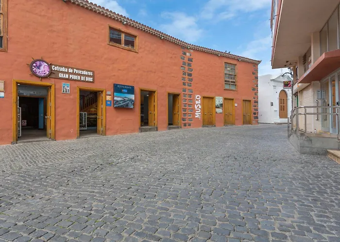 Un Guino Al Mar Apartmán *